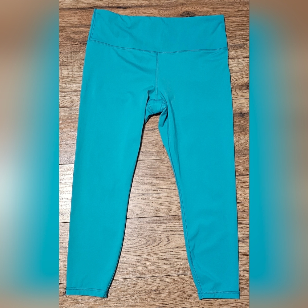 Athleta Cropped Leggings